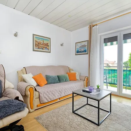 Grassi By Rent Istria Apartman