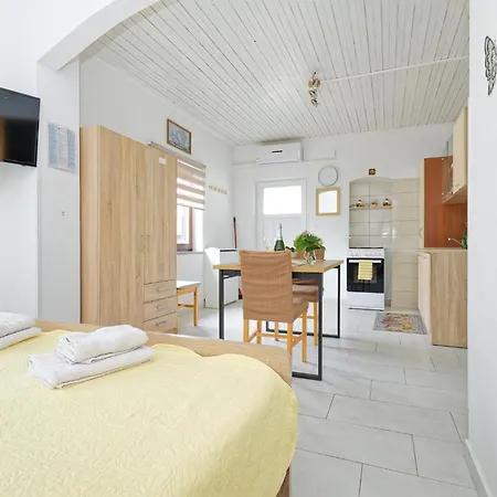 Grassi By Rent Istria Apartman