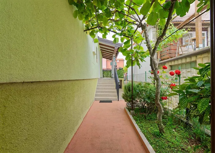 아파트 Grassi By Rent Istria 우마그