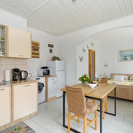 Grassi By Rent Istria * 우마그